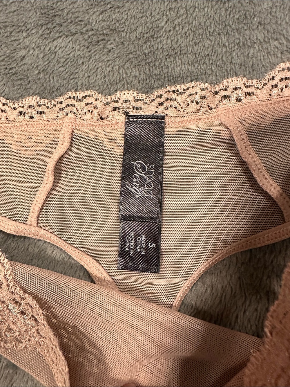 NWT Women’s 3 Piece Lingerie Set - Black Sheer Bra + 2 Thongs - 34B & Size 5 - Picture 12 of 12